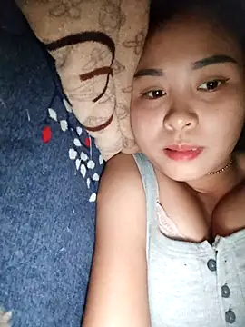 Squirrel-Pear online show from November 5, 10:15 pm