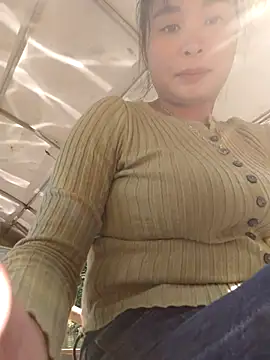 Squirrel-Pear online show from November 24, 3:19 am