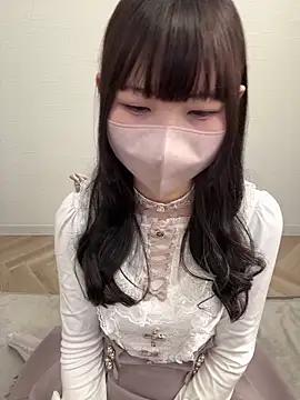 Reina cute 00  online show from March 7, 7:15 am