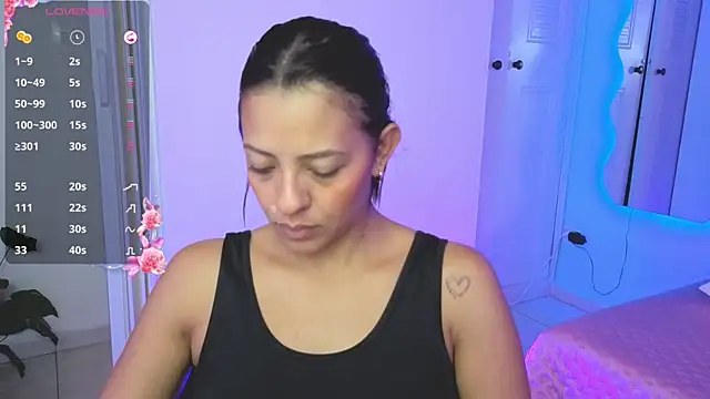 Aria Russo online show from March 18, 2:22 pm