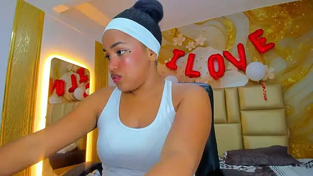 NahomiWalker  online show from February 17, 8:08 pm