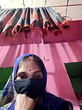 queen sonam online show from November 30, 5:50 pm