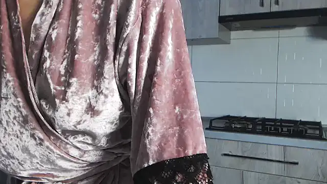 MilenaRossa online show from October 26, 12:44 pm