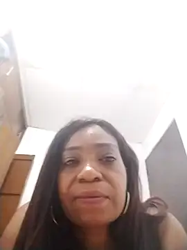 laseducida online show from October 27, 3:46 am