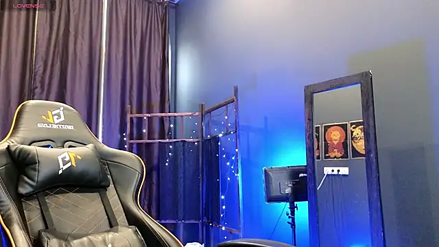 Mystery Mary online show from November 9, 11:06 am