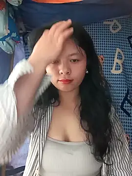 lisa-bae00 online show from December 22, 4:37 am