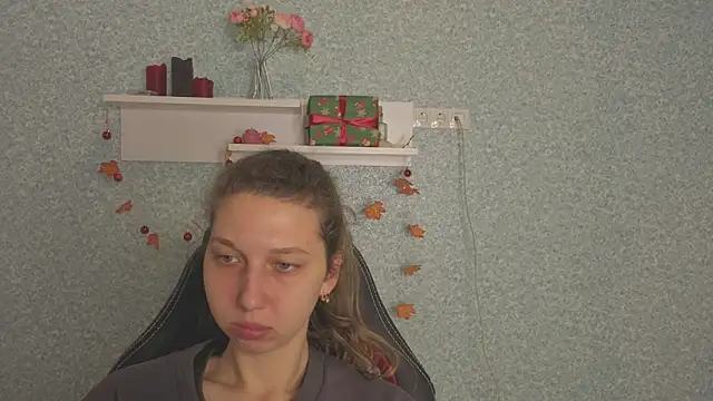 CuteEllii online show from January 9, 5:56 am