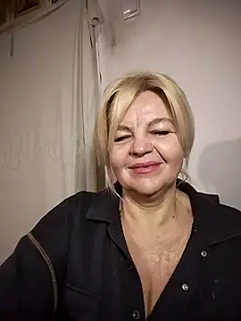 TiaBeauty9182 online show from November 11, 4:08 am