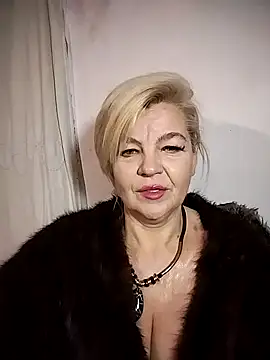 TiaBeauty9182 online show from November 16, 2:24 am