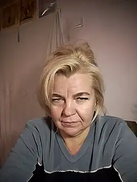 TiaBeauty9182 online show from October 20, 9:18 pm