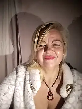 TiaBeauty9182 online show from November 13, 4:11 am