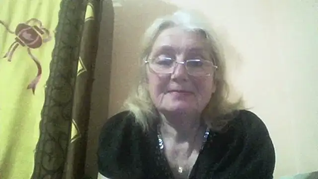 AmyLove353 online show from March 12, 9:28 pm