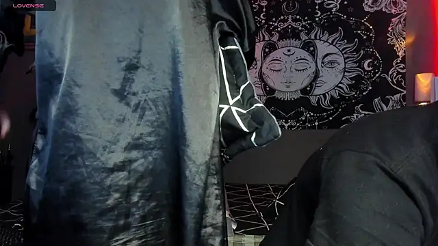 cleoo jhonny online show from April 13, 7:42 am