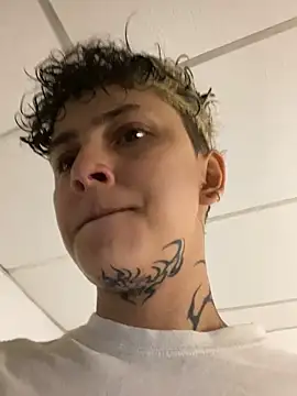 Abby Evanns1 online show from November 12, 1:47 am