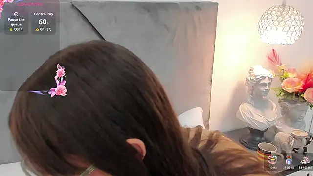 SofiaCavalli online show from November 18, 7:59 pm