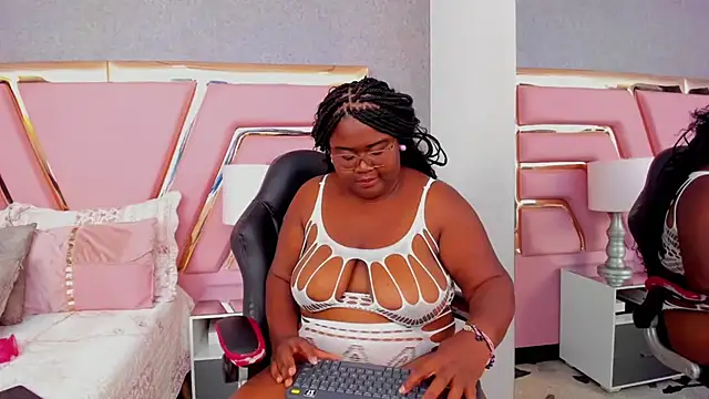 Britanny-Jhonsons online show from January 12, 11:54 pm