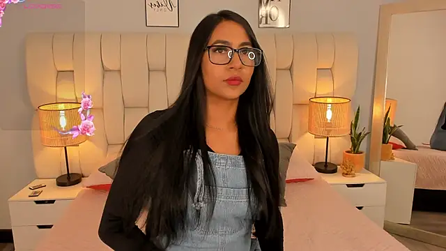 ameliebelle  online show from October 22, 12:10 pm