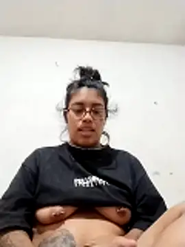 Chicattoo69 online show from November 27, 8:01 pm