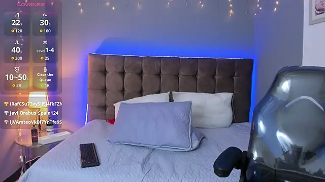 Alexa Liam online show from November 12, 1:14 am