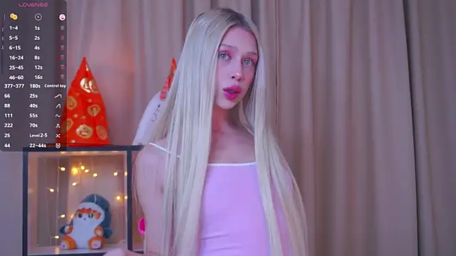 MimiGlow online show from October 24, 11:45 pm