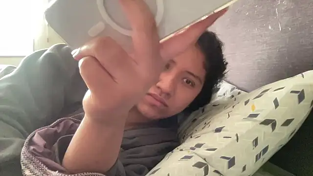 Kmiii21 online show from November 7, 5:29 pm