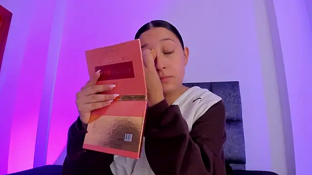 kittymonroe1 online show from November 27, 5:27 pm