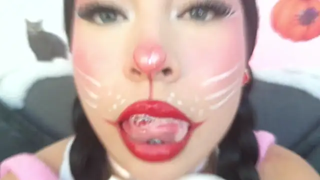 mia roux1 online show from October 22, 8:25 pm