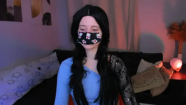 thepretty kitty online show from November 4, 2:00 pm