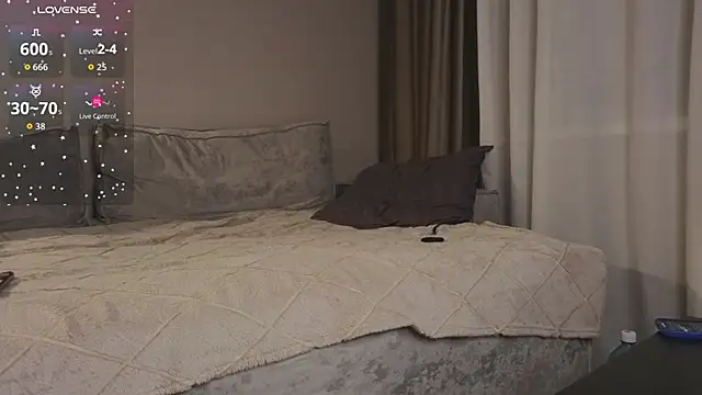 Kate James online show from November 26, 1:28 am