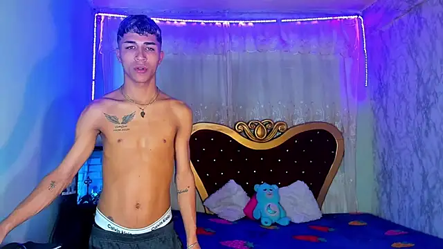 boyswantingplay online show from February 26, 5:34 pm