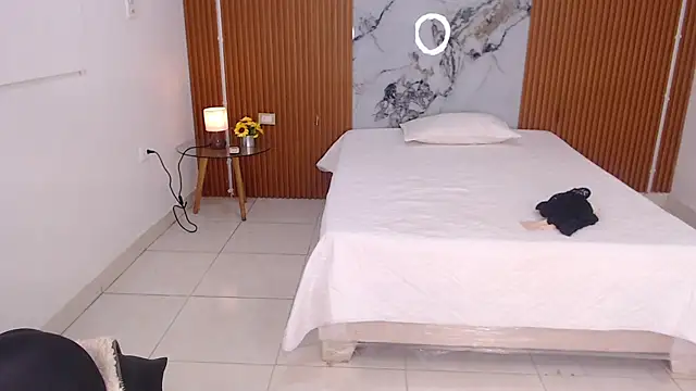 rosselyn  online show from February 24, 11:53 am