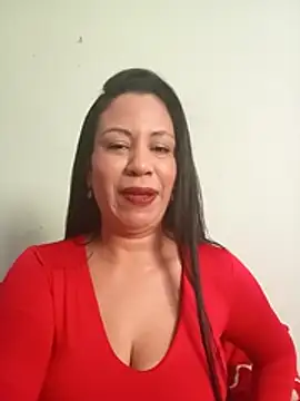 LeilaTaylor online show from December 16, 2:45 pm