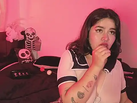 Magic Alicee  online show from October 24, 3:46 am