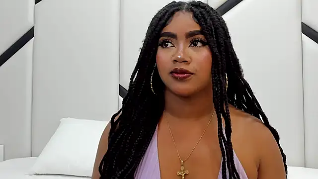 MirandaTurbay online show from November 16, 3:30 am