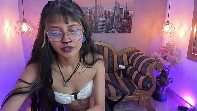 Noa clk online show from October 27, 4:30 am