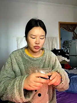 yoyou666 online show from November 20, 12:00 am