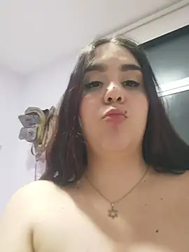 mirandahvelez online show from October 22, 5:45 am