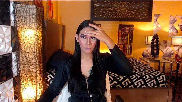 ElegantKellyUncutTS online show from November 24, 8:11 pm