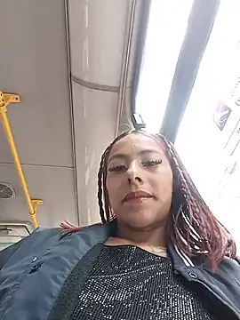 Emilyy-18 online show from November 14, 8:20 pm