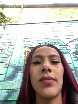 Emilyy-18 online show from November 30, 8:13 pm