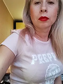 SelinaLovqx online show from November 10, 9:15 am