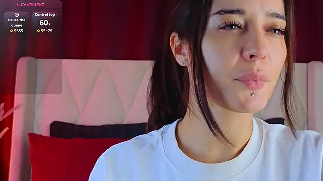 EricaKors online show from November 11, 9:06 am