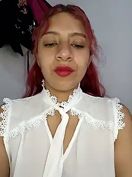 Lunatemptress4 online show from January 8, 12:53 pm