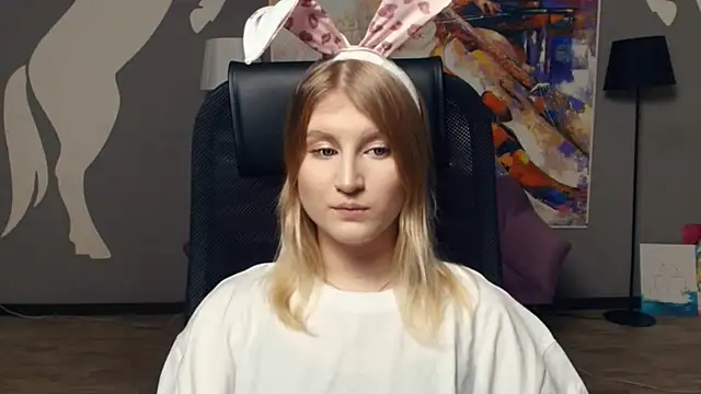 LisaRais online show from November 27, 8:56 pm