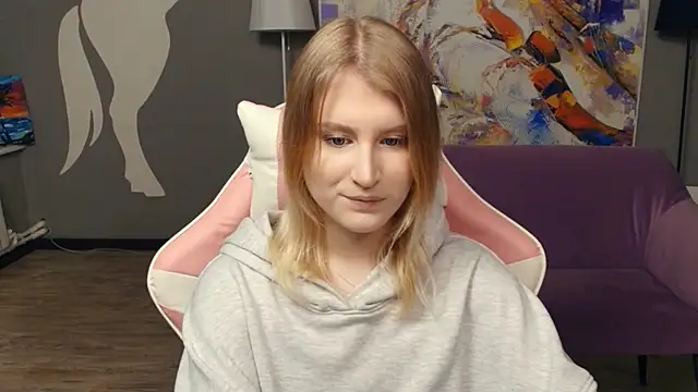 LisaRais online show from November 16, 8:53 pm