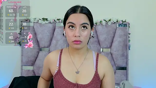 Iris mandarinne online show from November 15, 5:47 pm