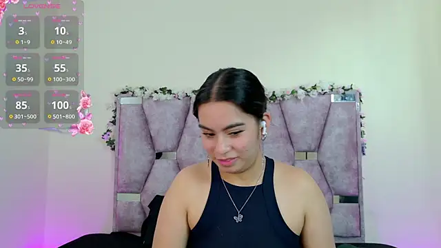 Iris mandarinne online show from November 23, 6:09 pm