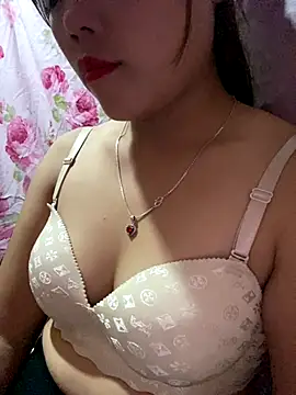 nachi-baby online show from October 31, 6:34 pm