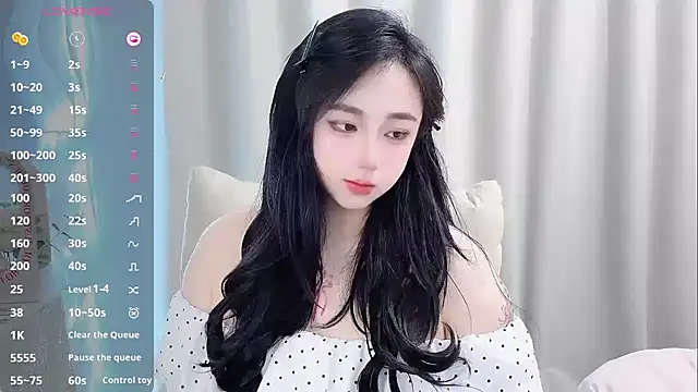 Love-hanzaizai718 online show from April 14, 1:33 pm