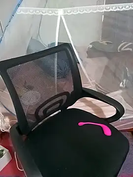 Cherry Le02 online show from April 22, 4:53 am